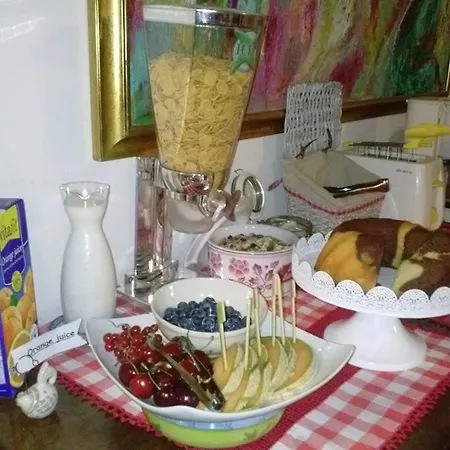 La Luna Bed & Breakfast Troghi